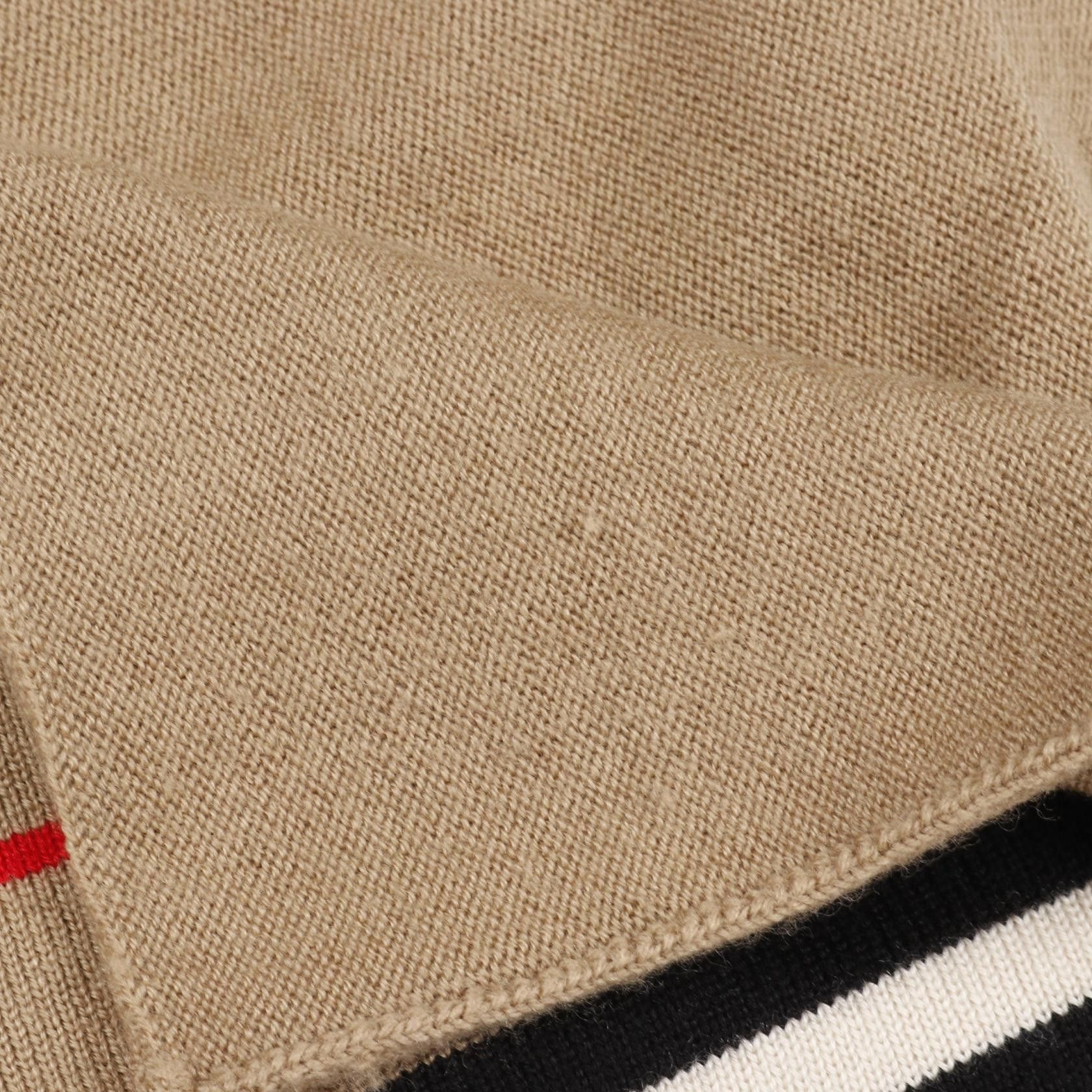 Burberry Burberry Burberry Kenton Stripe Wool Shorts Natural Material Shorts 8011580 Size ONE SIZE - 8 Thumbnail
