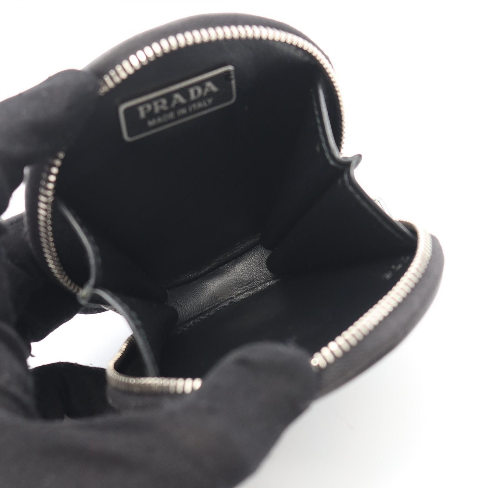 Prada Prada Prada Round Mini Pouch Leather Pouch Leather Vanity Bag 1TL431 Size ONE SIZE - 3 Thumbnail