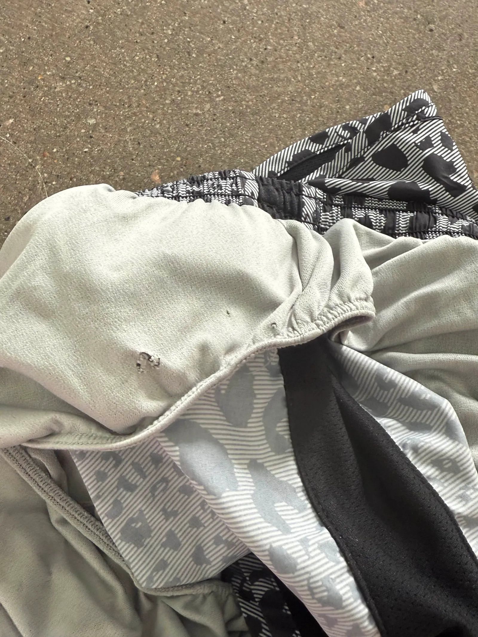 Nike Nike Shorts Size 28" / US 6 / IT 42 - 4 Thumbnail