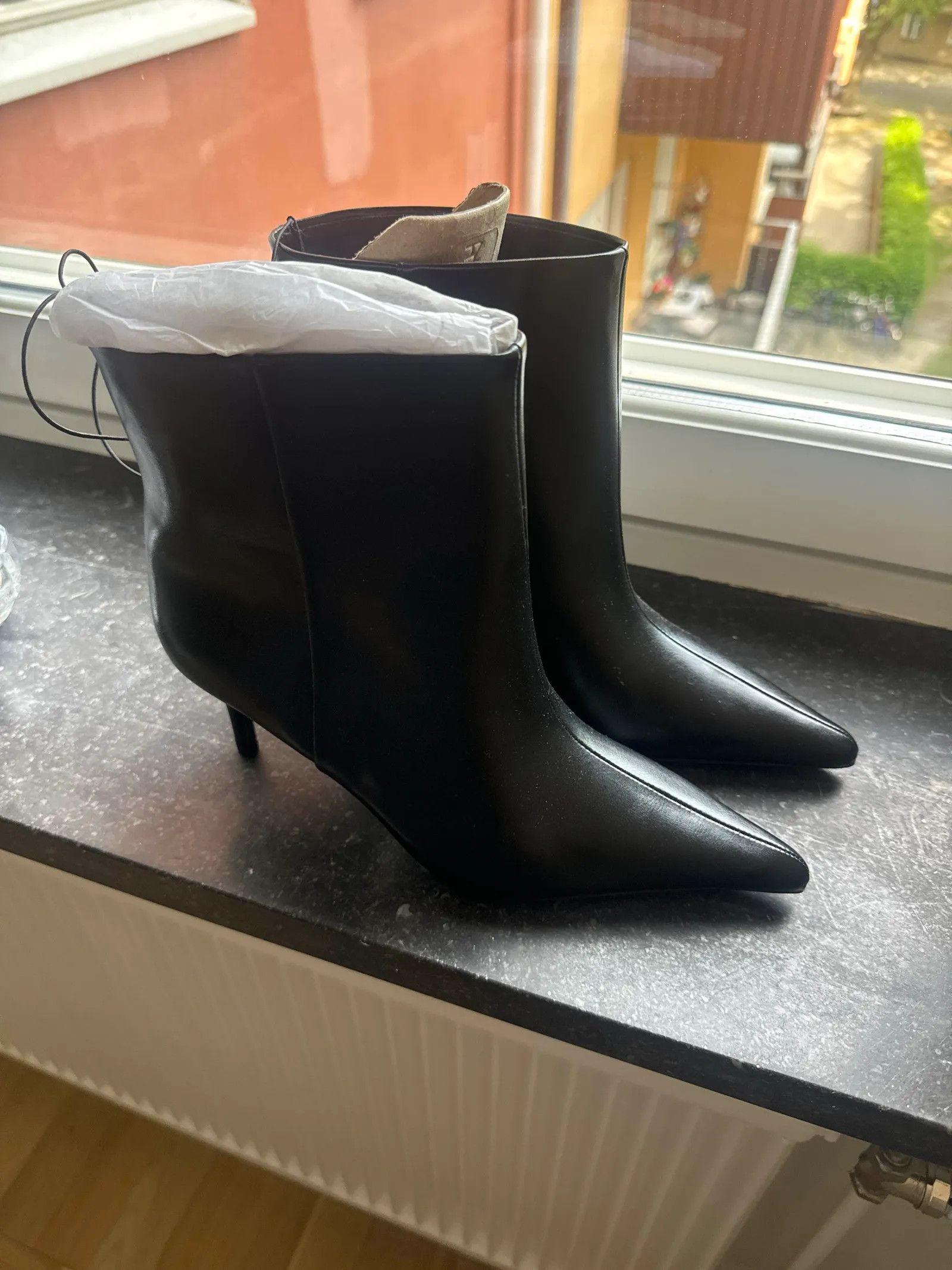 H&M H&M Boots Size US 7 / IT 37 - 4 Thumbnail