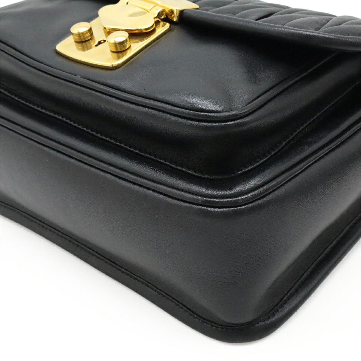 Miu Miu Miu Miu Miu Miu Matelassé Leather Shoulder Bag Leather Shoulder Bag 5BD161 Size ONE SIZE - 3 Thumbnail