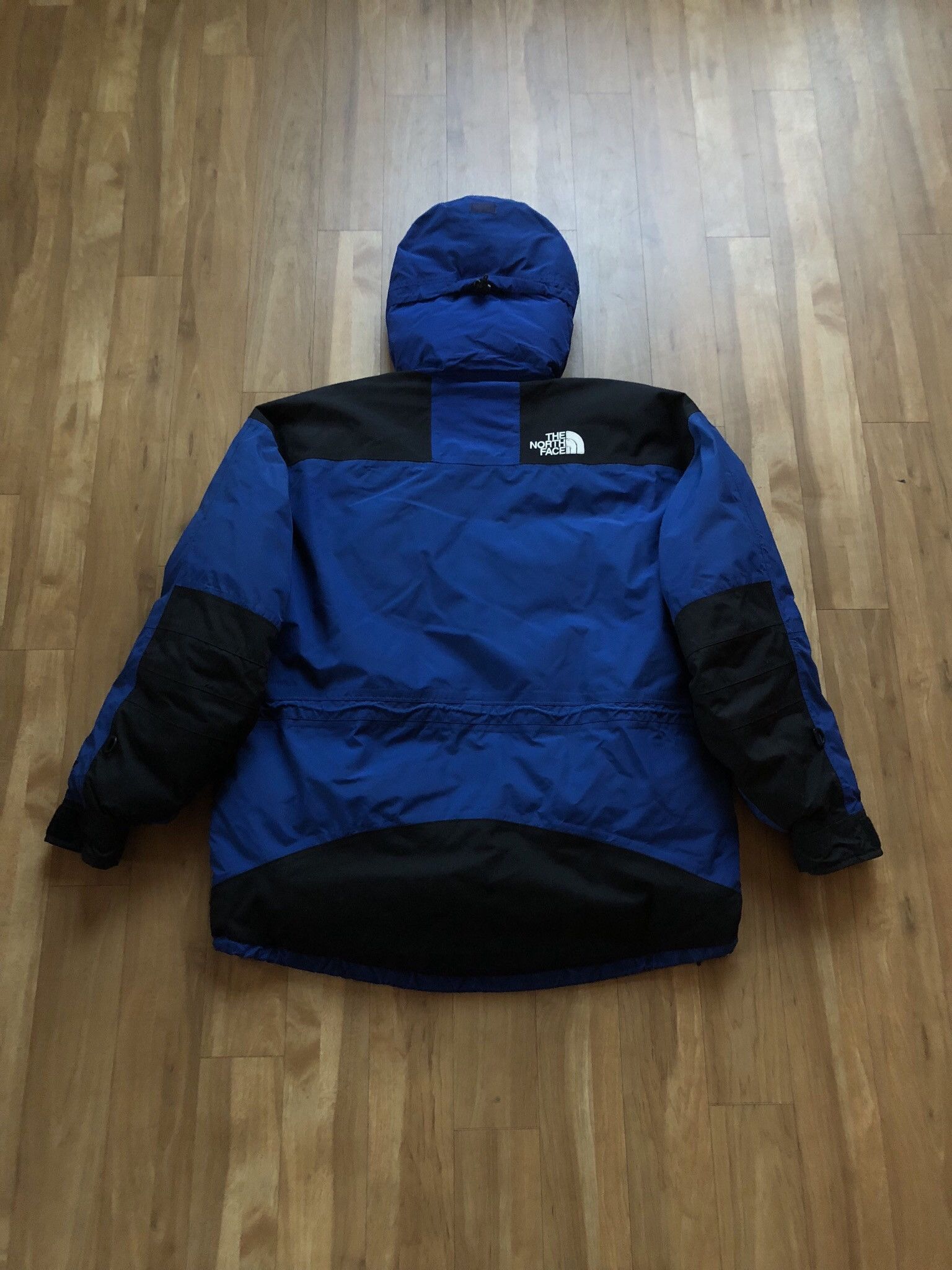 The North Face North Face Vintage Gore Tex 700 Fill 3D Mountain