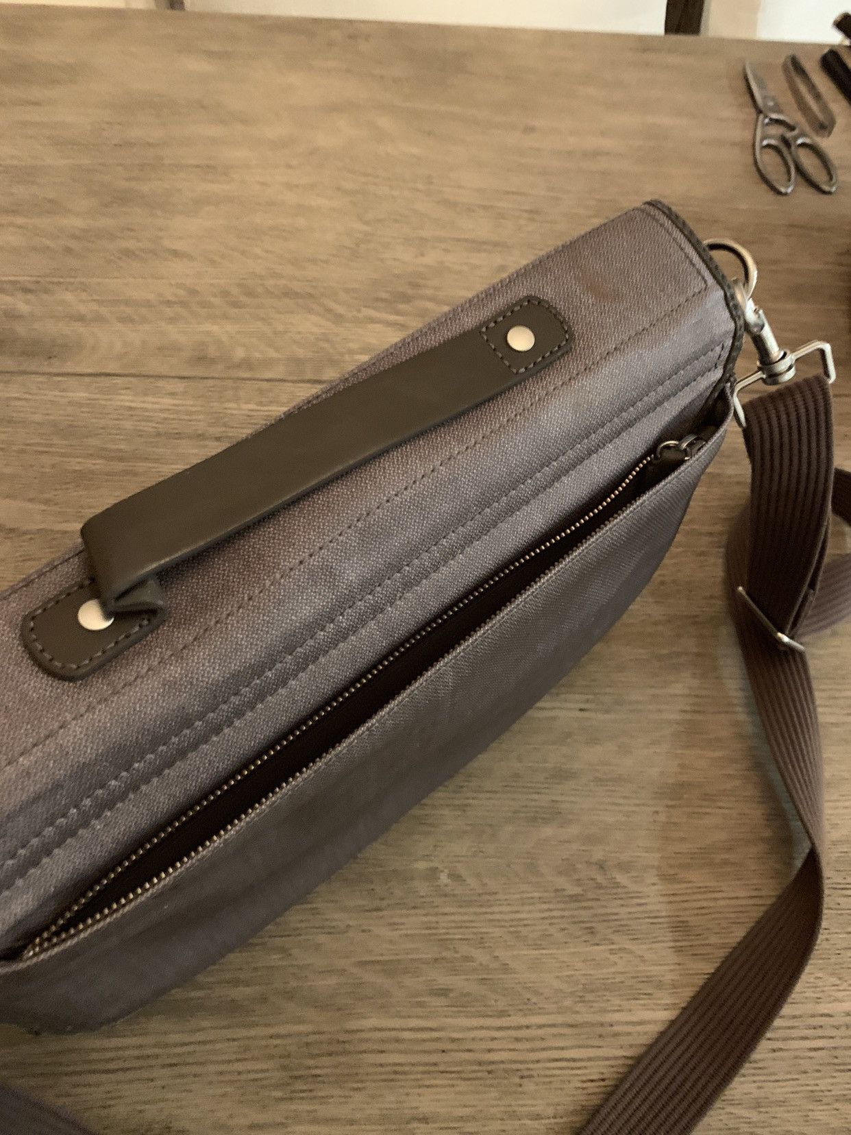 Skagen sling bag online