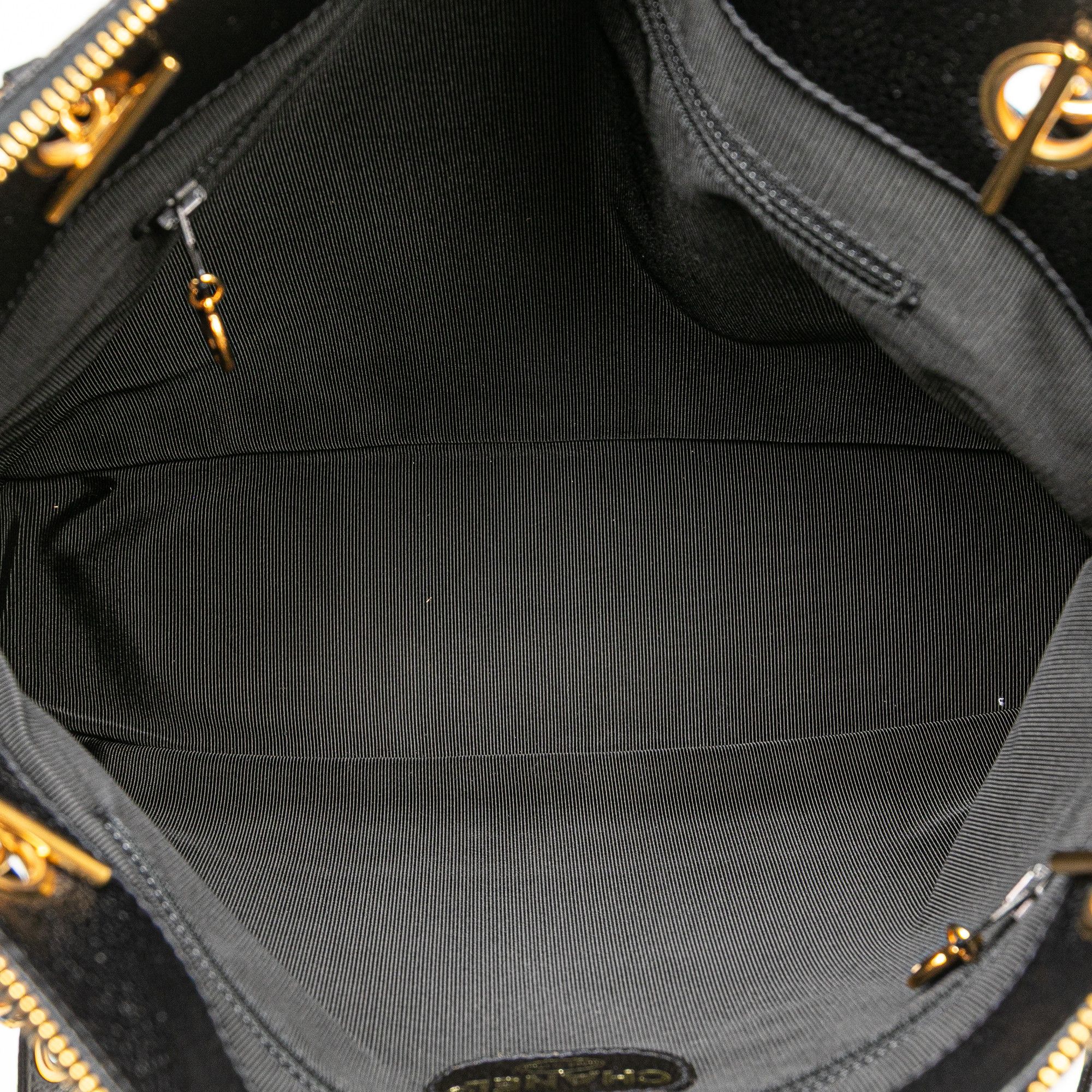 Chanel Chanel Caviar Logo Shoulder Bag Size ONE SIZE - 4 Thumbnail