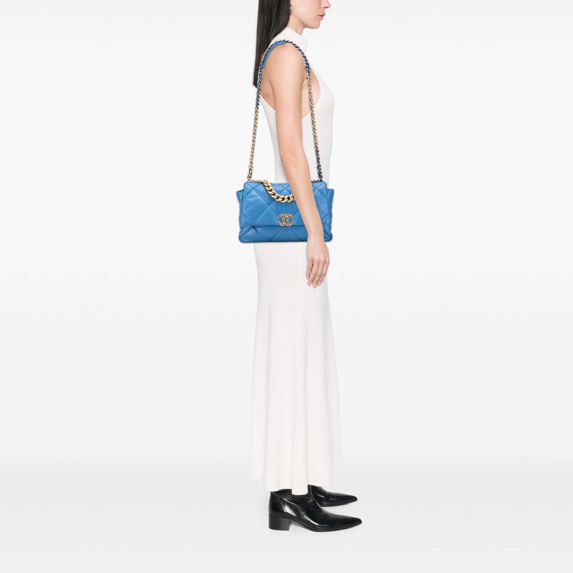 Chanel Chanel Large Lambskin 19 Flap Size ONE SIZE - 9 Thumbnail