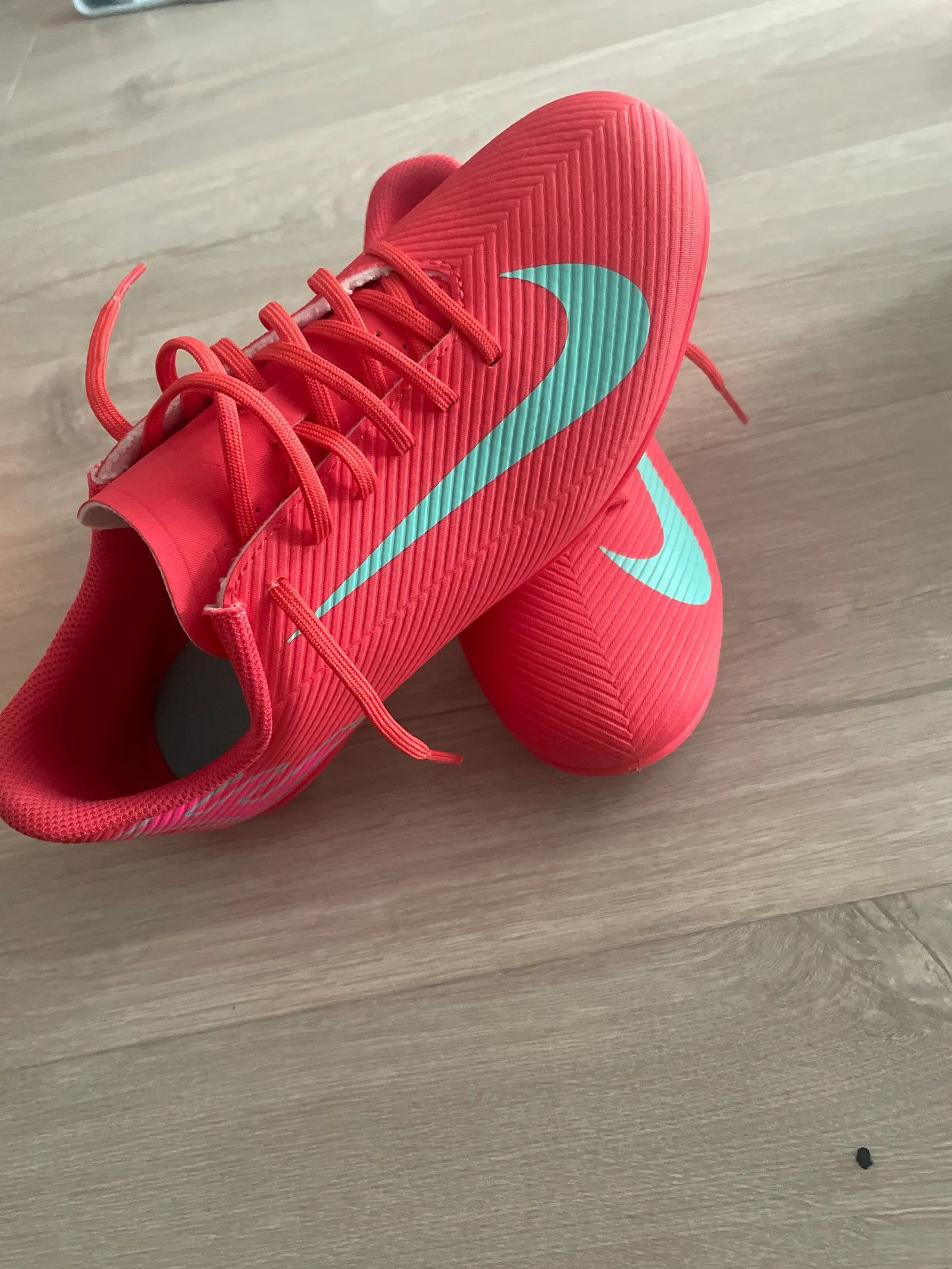 Nike Nike Shoes Size US 8.5 / IT 38.5 - 2 Thumbnail