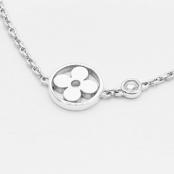 Louis Vuitton Louis Vuitton Louis Vuitton Q93279 Au750 Diamond Necklace Calfskin Necklace Q93279 Size ONE SIZE - 4 Thumbnail