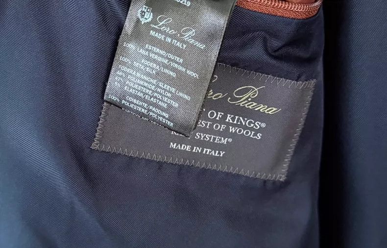 Loro Piana Loro Piana Silk-Filled Red Jacket Size US L / EU 52-54 / 3 - 7 Thumbnail