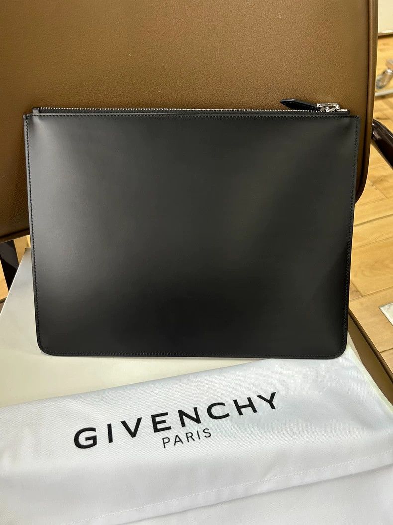 Givenchy Givenchy Black Leather Star Zip Clutch - dmc Size ONE SIZE - 3 Thumbnail