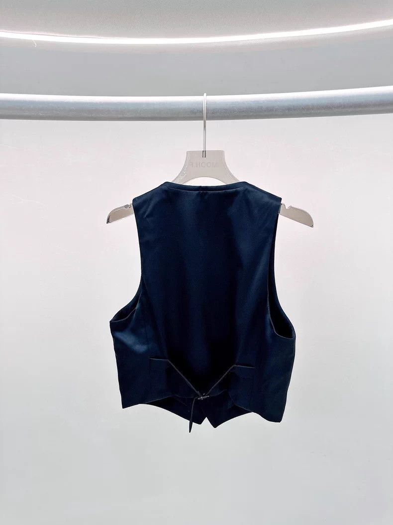 YSL Black Sleeveless Vest - dmc