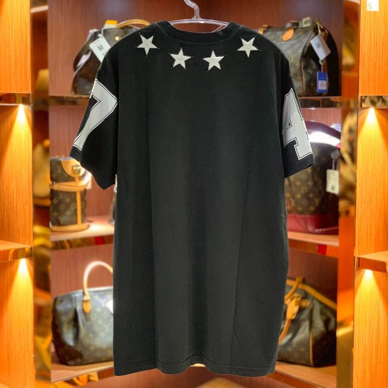 Givenchy Givenchy Men's Black Star Print T-Shirt - dmc Size US XS / EU 42 / 0 - 2 Thumbnail