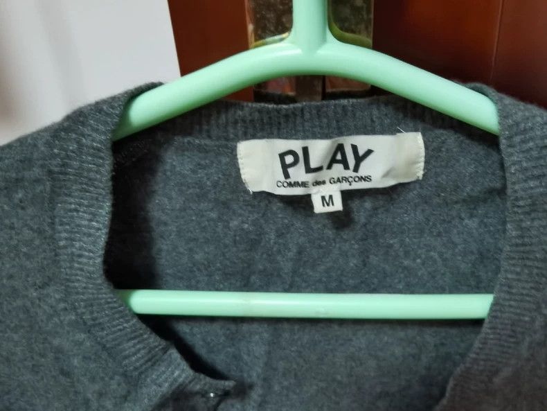 Comme des Garcons PLAY CDG PLAY Grey Cardigan Sweater - dmc Size US M / EU 48-50 / 2 - 2 Thumbnail
