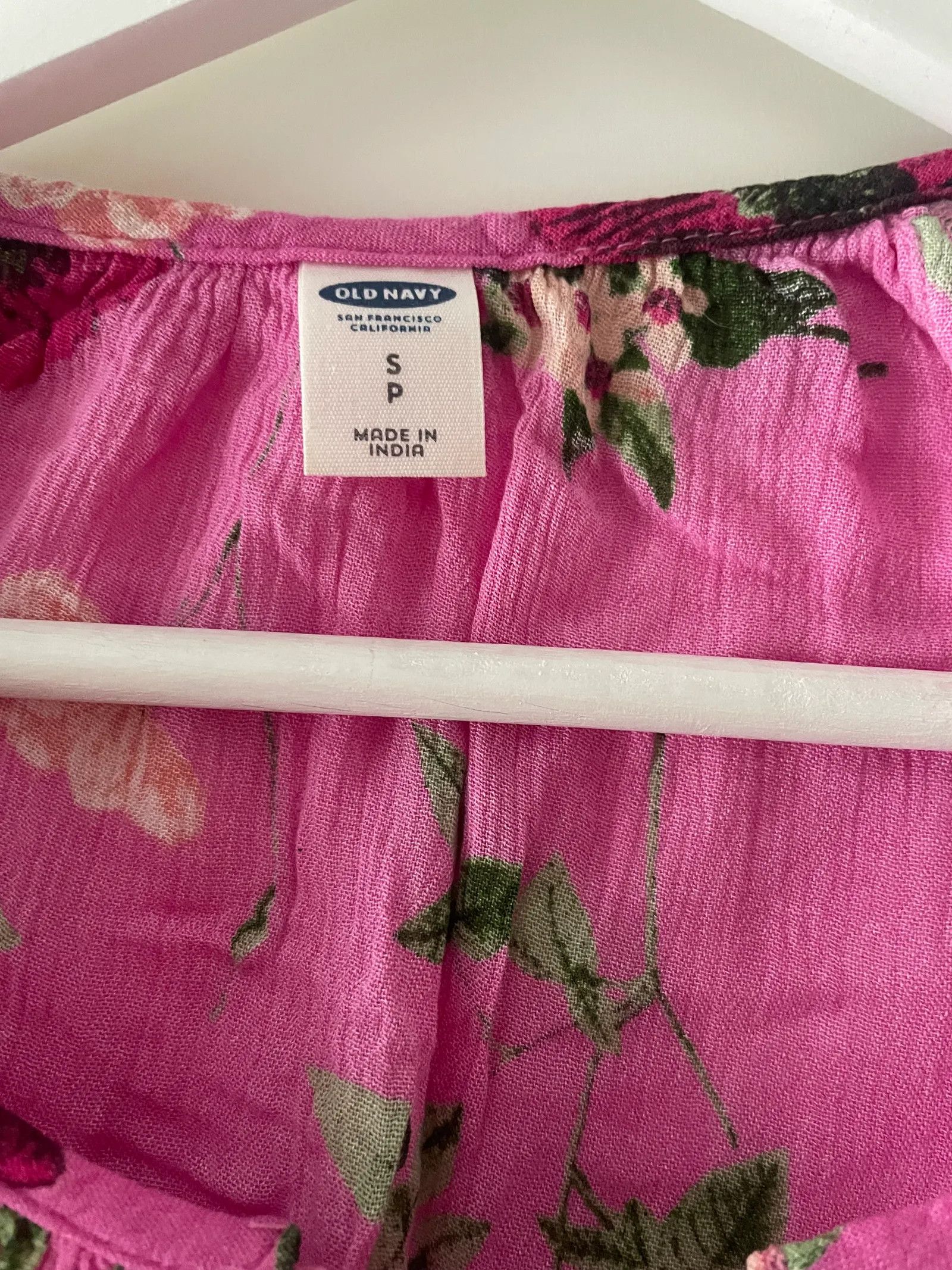 Old Navy Old Navy Blouse Size S / US 4 / IT 40 - 2 Thumbnail