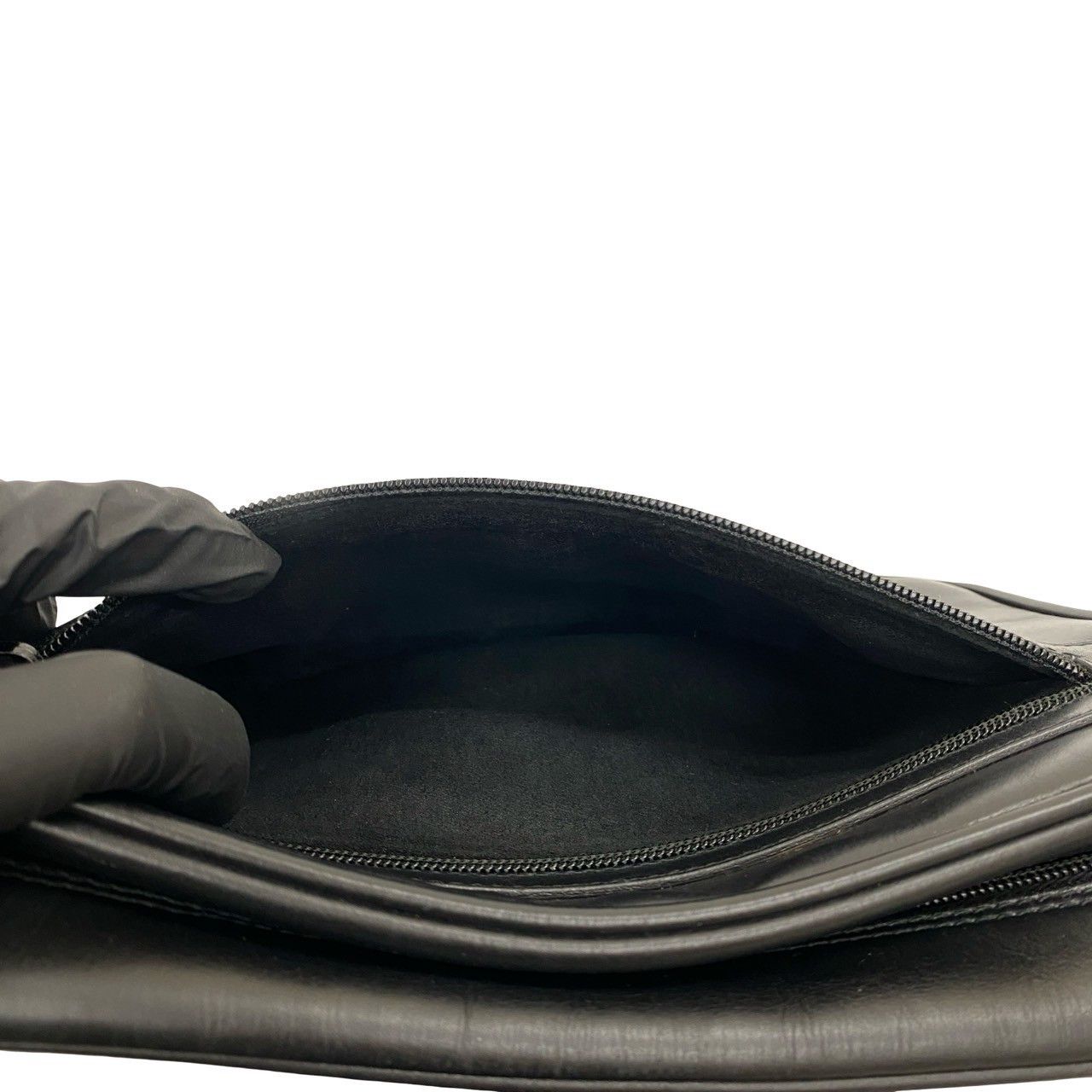 Gucci Gucci Gucci Old Gucci GG Logo Leather Shoulder Bag Leather Shoulder Bag Size ONE SIZE - 11 Thumbnail