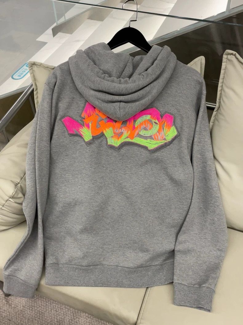 Louis Vuitton Gray Casual Zip Hoodie with Logo Patch - dmc Size US M / EU 48-50 / 2 - 2 Thumbnail
