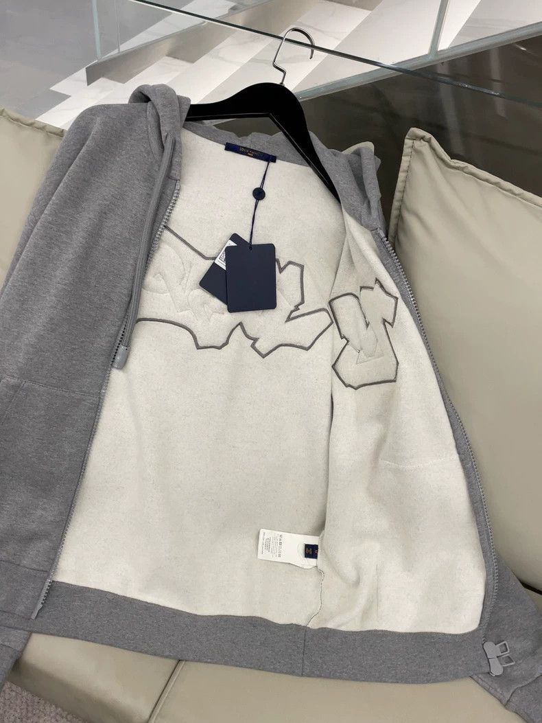 Louis Vuitton Gray Casual Zip Hoodie with Logo Patch - dmc Size US M / EU 48-50 / 2 - 4 Thumbnail