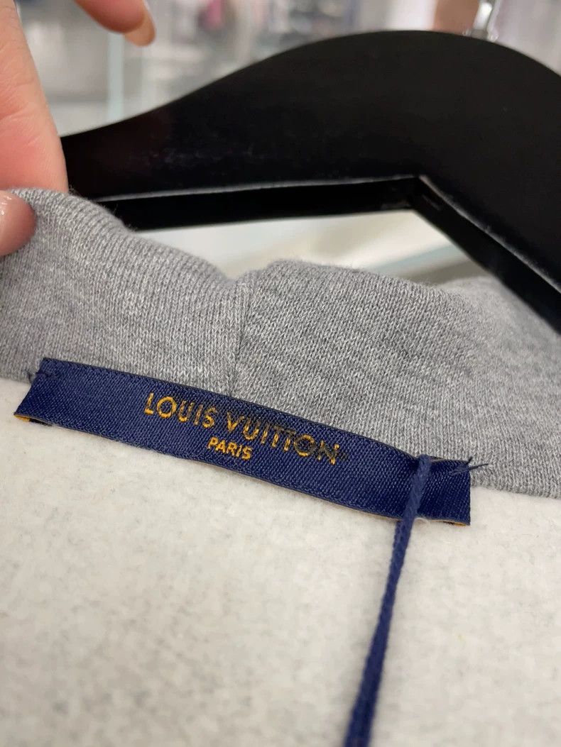 Louis Vuitton Gray Casual Zip Hoodie with Logo Patch - dmc Size US M / EU 48-50 / 2 - 5 Thumbnail