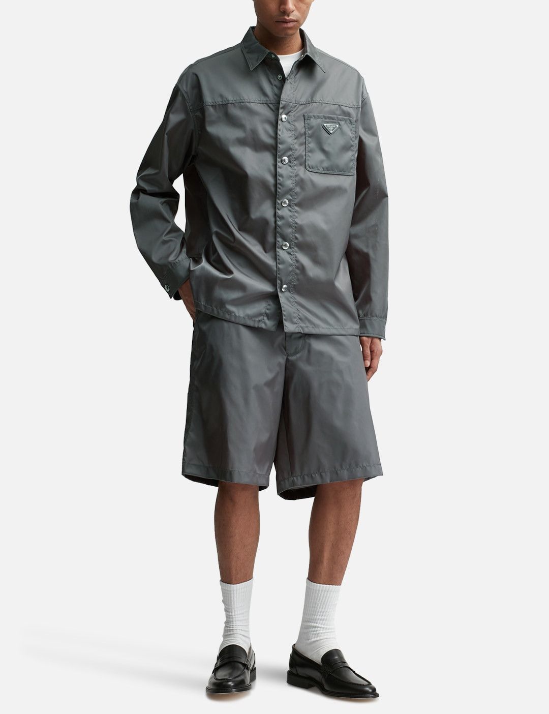 Prada $1.7K VALUE Re-Nylon Shorts Size US 32 / EU 48 - 5 Thumbnail