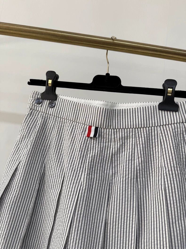 Thom Browne Thom Browne Striped Pleated Skirt-dmc Size US 38 / EU 54 - 4 Thumbnail