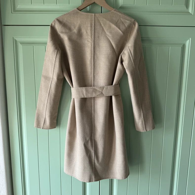 Max Mara MaxMara Beige Wool Coat with Belt Size US M / EU 48-50 / 2 - 2 Thumbnail