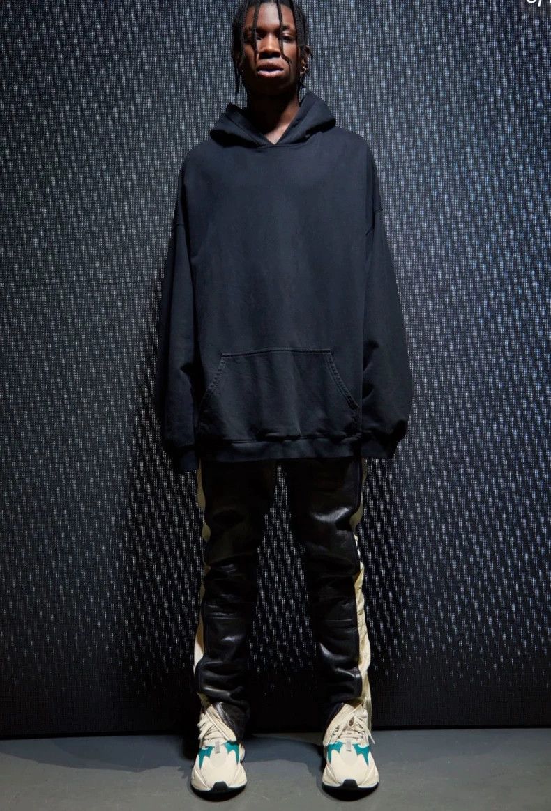 Maison Margiela Maison Margiela Black Hoodie with Signature Style - dmc Size US XS / EU 42 / 0 - 6 Thumbnail