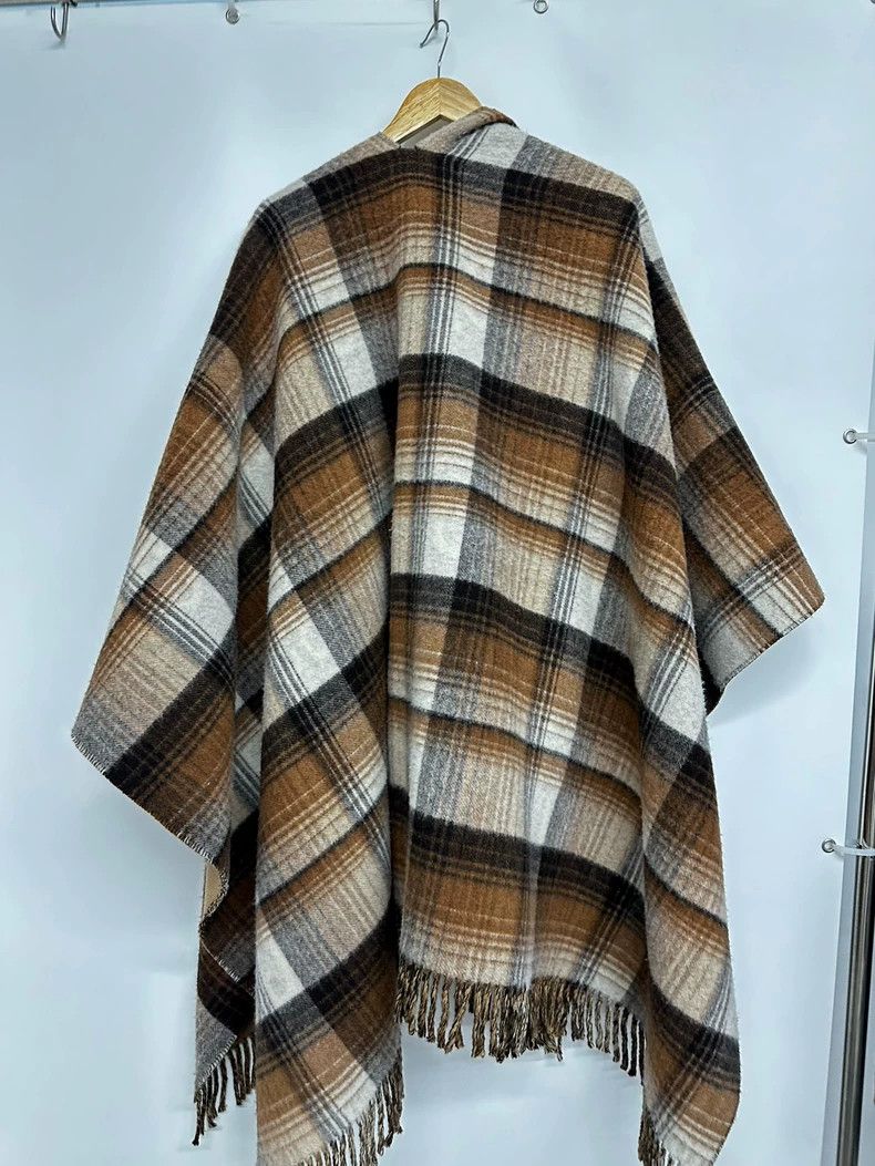 Gucci Gucci Double-Sided Printed Cape -dmc Size US M / EU 48-50 / 2 - 5 Thumbnail