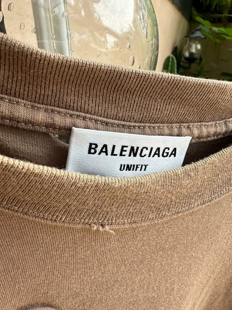 Balenciaga Balenciaga 22 Distressed Oversize T-shirt - dmc Size US XS / EU 42 / 0 - 7 Thumbnail