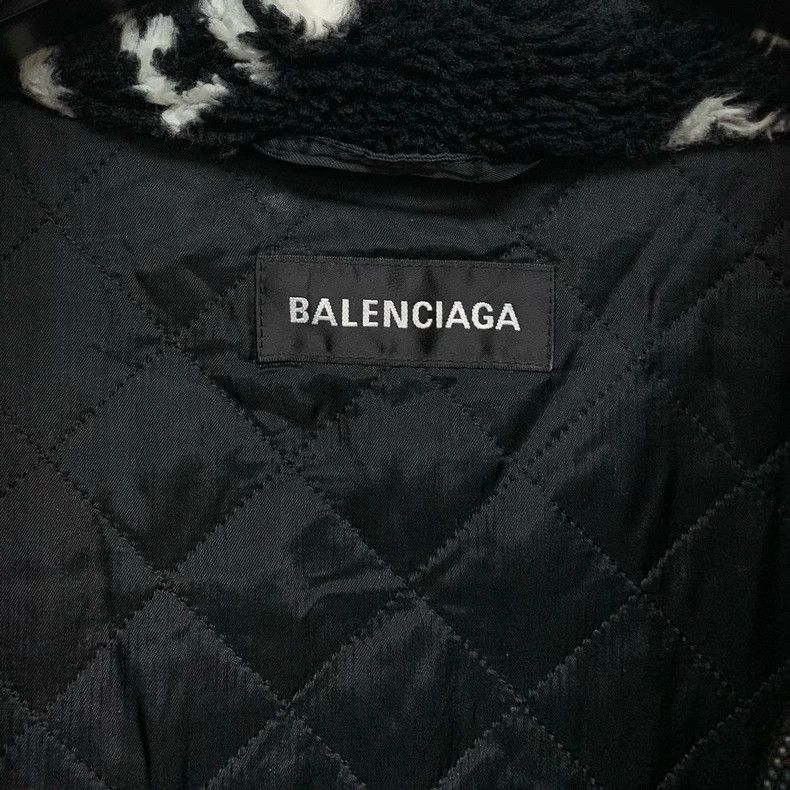 Balenciaga Balenciaga Logo Fleece Warm Jacket - dmc Size US XL / EU 56 / 4 - 2 Thumbnail