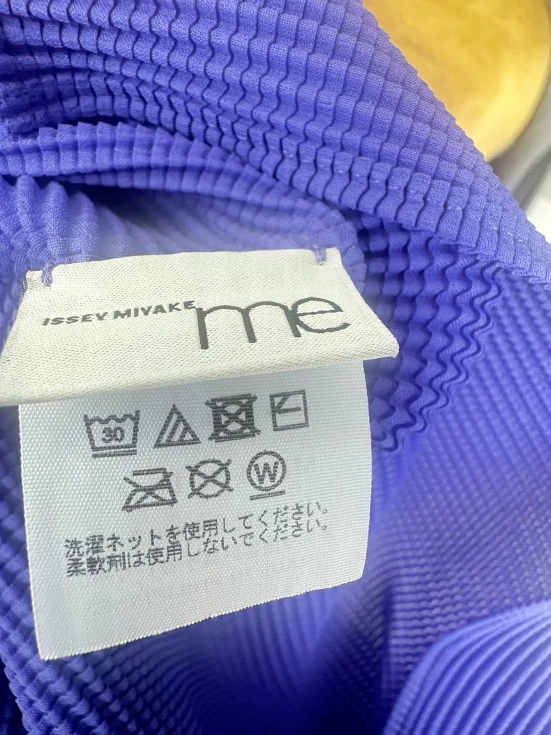 Issey Miyake Issey Miyake ME Series Purple Short Sleeve - dmc Size US S / EU 44-46 / 1 - 4 Thumbnail