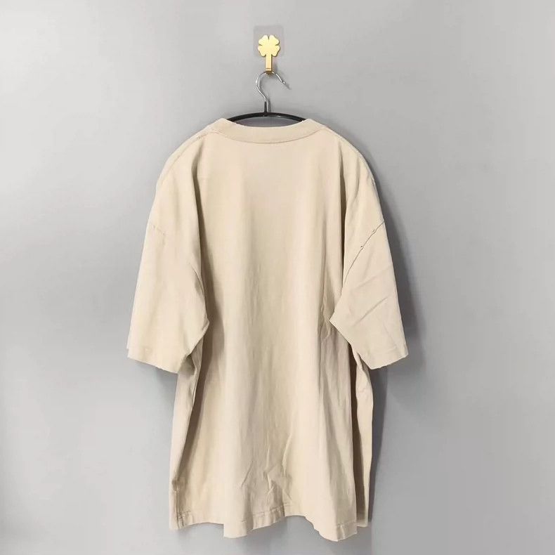 Balenciaga Balenciaga Beige Logo Embroidered Short Sleeve T-Shirt - dmc Size US S / EU 44-46 / 1 - 2 Thumbnail