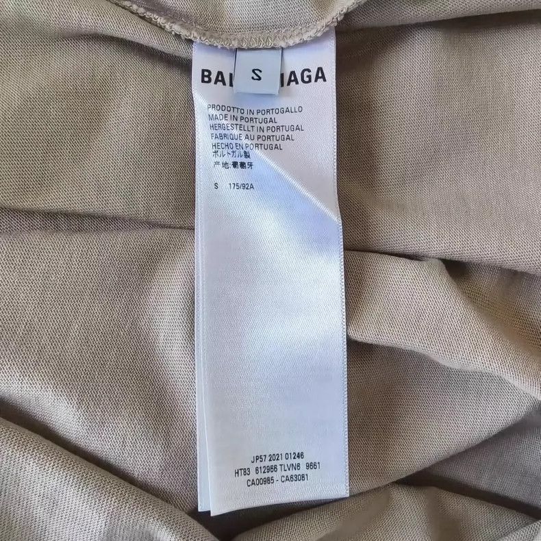 Balenciaga Balenciaga Beige Logo Embroidered Short Sleeve T-Shirt - dmc Size US S / EU 44-46 / 1 - 4 Thumbnail