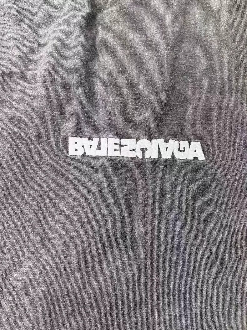 Balenciaga Balenciaga Logo Round Neck Short Sleeve T-Shirt - dmc Size US S / EU 44-46 / 1 - 3 Thumbnail
