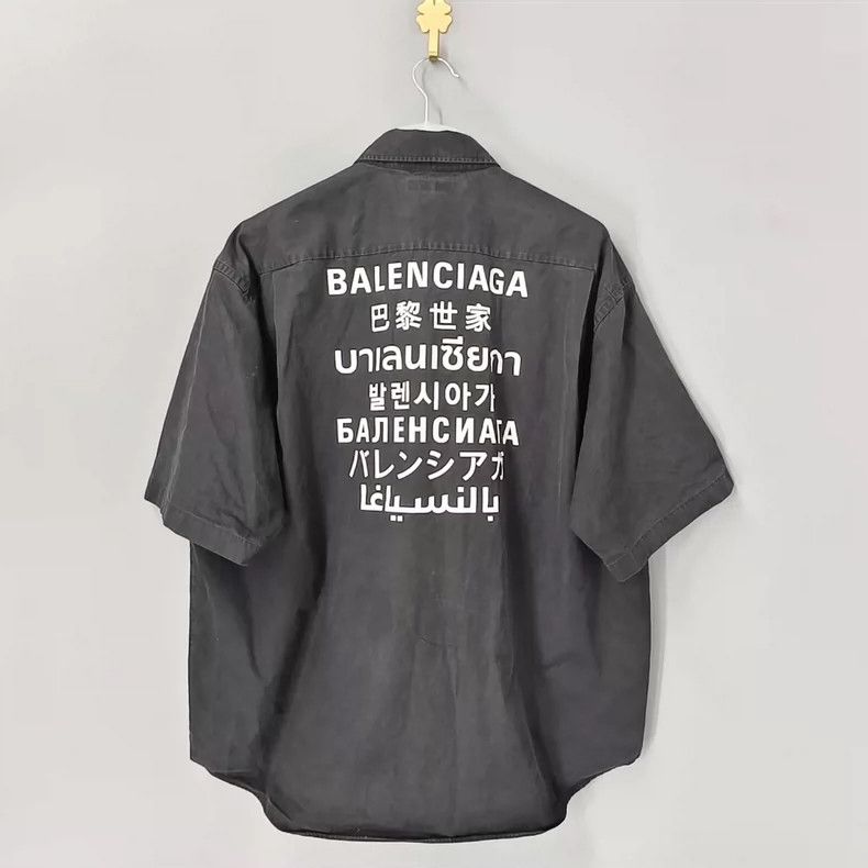 Balenciaga Balenciaga Seven-Language Short-Sleeve Shirt - dmc Size US M / EU 48-50 / 2 - 2 Thumbnail