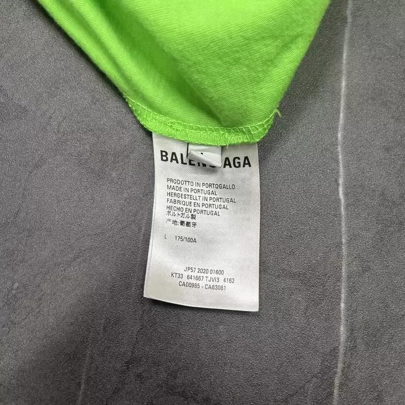 Balenciaga Balenciaga Seven-Language Long Sleeve T-Shirt - dmc Size US L / EU 52-54 / 3 - 7 Thumbnail