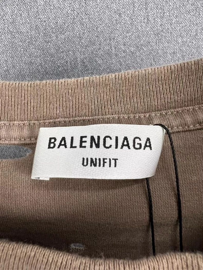 Balenciaga Balenciaga Distressed Letter Short Sleeve Tee - dmc Size US M / EU 48-50 / 2 - 3 Thumbnail