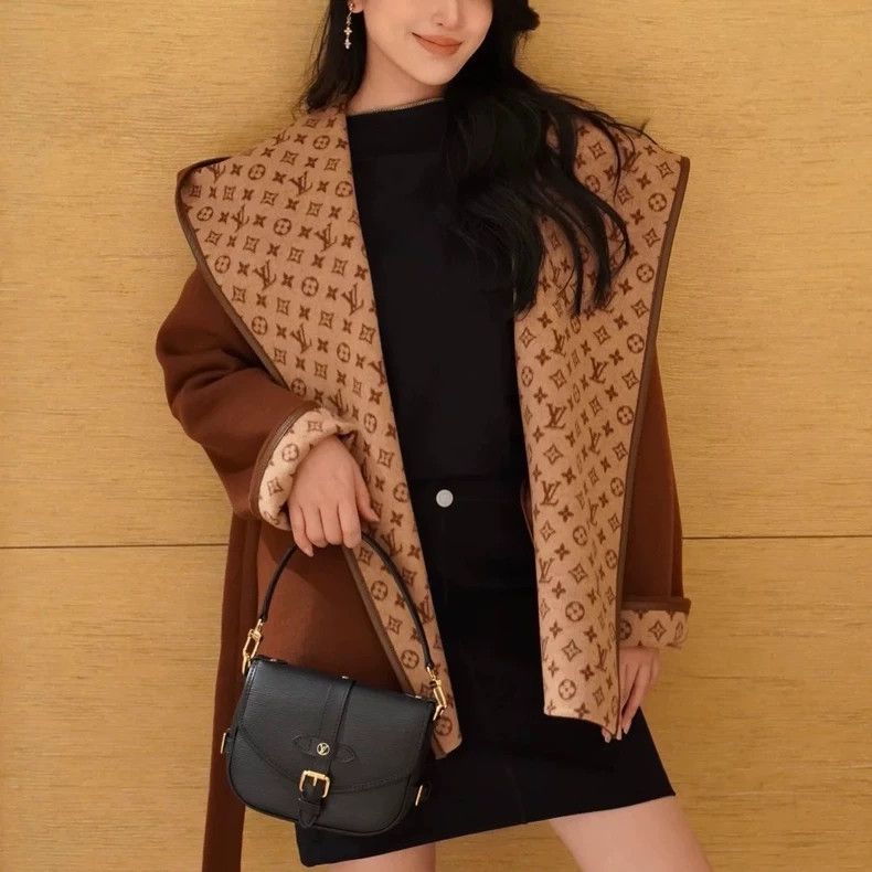 Louis Vuitton Louis Vuitton FW24 Short Cashmere Coat - dmc Size US M / EU 48-50 / 2 - 7 Thumbnail