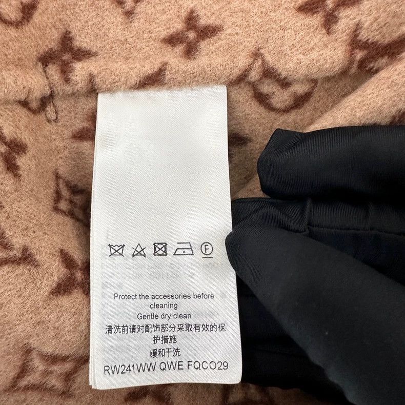 Louis Vuitton Louis Vuitton FW24 Short Cashmere Coat - dmc Size US M / EU 48-50 / 2 - 3 Thumbnail
