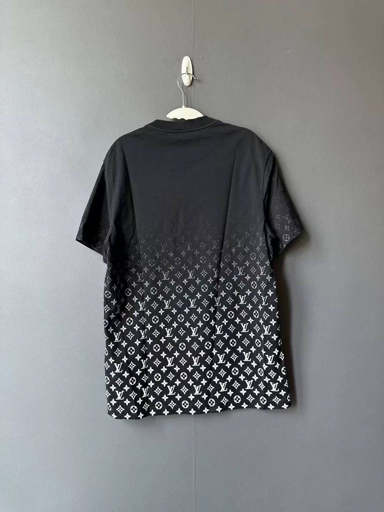 Louis Vuitton Louis Vuitton Black Gradient Print T-shirt - dmc Size US XXL / EU 58 / 5 - 2 Thumbnail