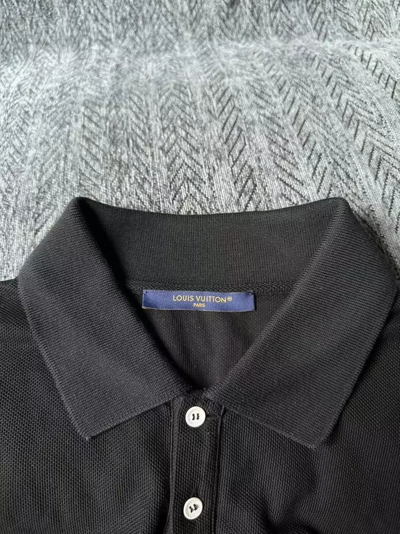 Louis Vuitton Louis Vuitton LV Pin Polo Shirt - dmc Size US L / EU 52-54 / 3 - 4 Thumbnail