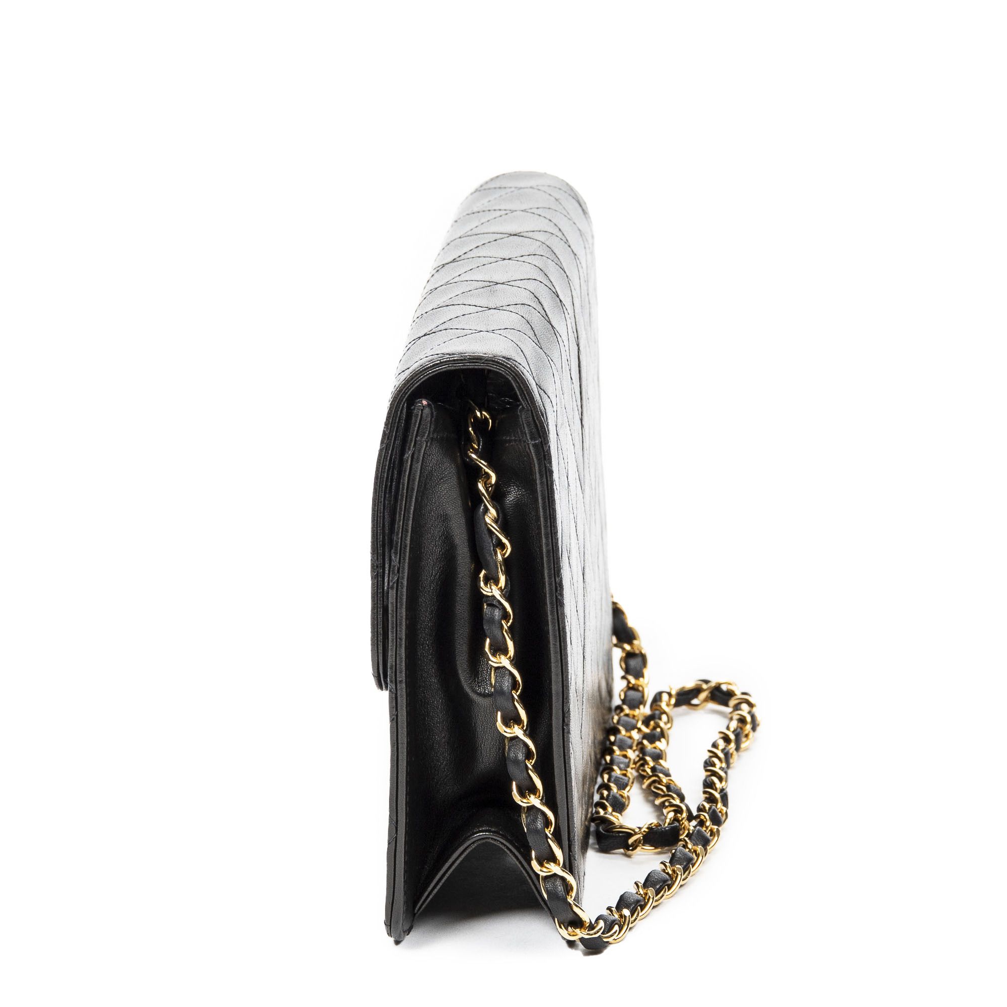 Chanel Vintage Push Lock Straight Flap Size ONE SIZE - 3 Thumbnail