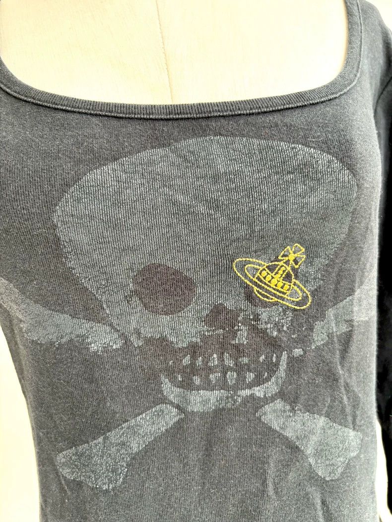 Vivienne Westwood Vivienne Westwood Black Skull Saturn Top - dmc Size US M / EU 48-50 / 2 - 3 Thumbnail