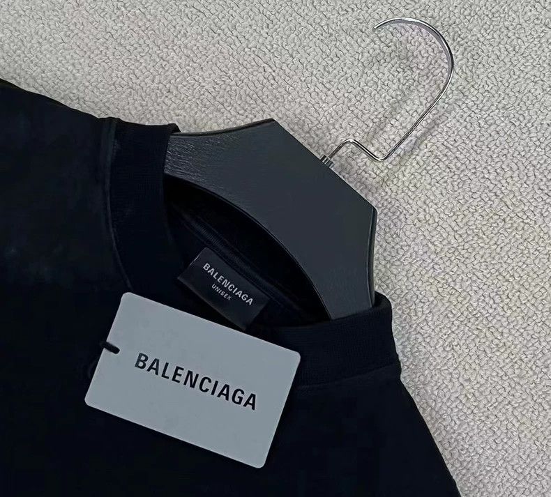 Balenciaga Balenciaga Washed BB Bitcoin Short Sleeve - dmc Size US M / EU 48-50 / 2 - 3 Thumbnail