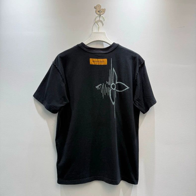 Louis Vuitton Louis Vuitton Dissolved Embroidery Logo Tee - dmc Size US M / EU 48-50 / 2 - 3 Thumbnail