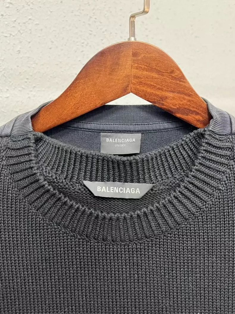 Balenciaga Balenciaga Manchester United Embroidered Sweatshirt - dmc Size US M / EU 48-50 / 2 - 4 Thumbnail