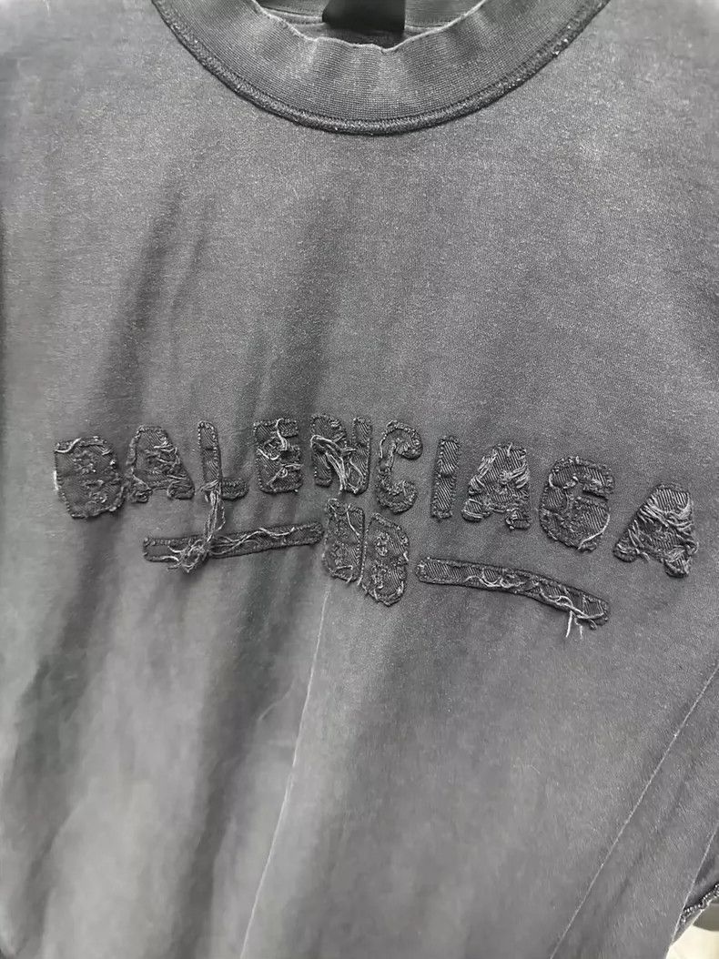 Balenciaga Balenciaga Embroidered Logo Short Sleeve Tee - dmc Size US M / EU 48-50 / 2 - 3 Thumbnail