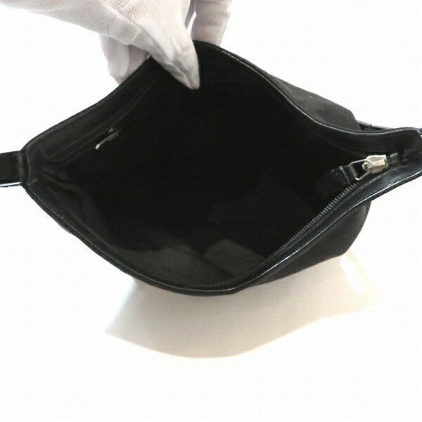 Salvatore Ferragamo Salvatore Ferragamo Salvatore Ferragamo Vara Nylon Shoulder Bag Others Shoulder Bag D218801 Size ONE SIZE - 7 Thumbnail