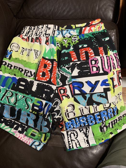 Burberry hot sale shorts graffiti