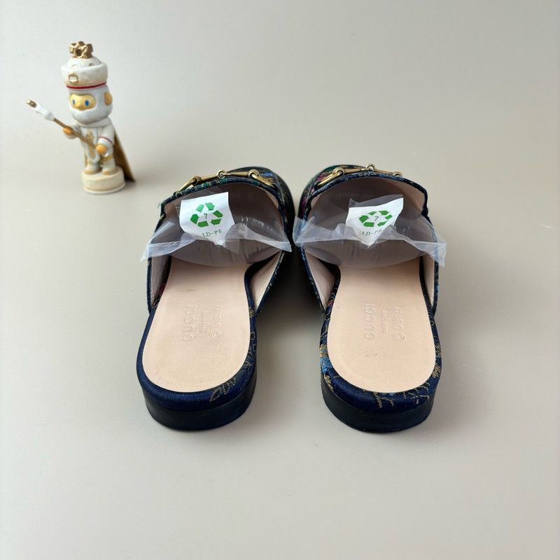 Gucci Gucci Floral Print Mules with Gold Accents Size US 7.5 / EU 40-41 - 3 Thumbnail