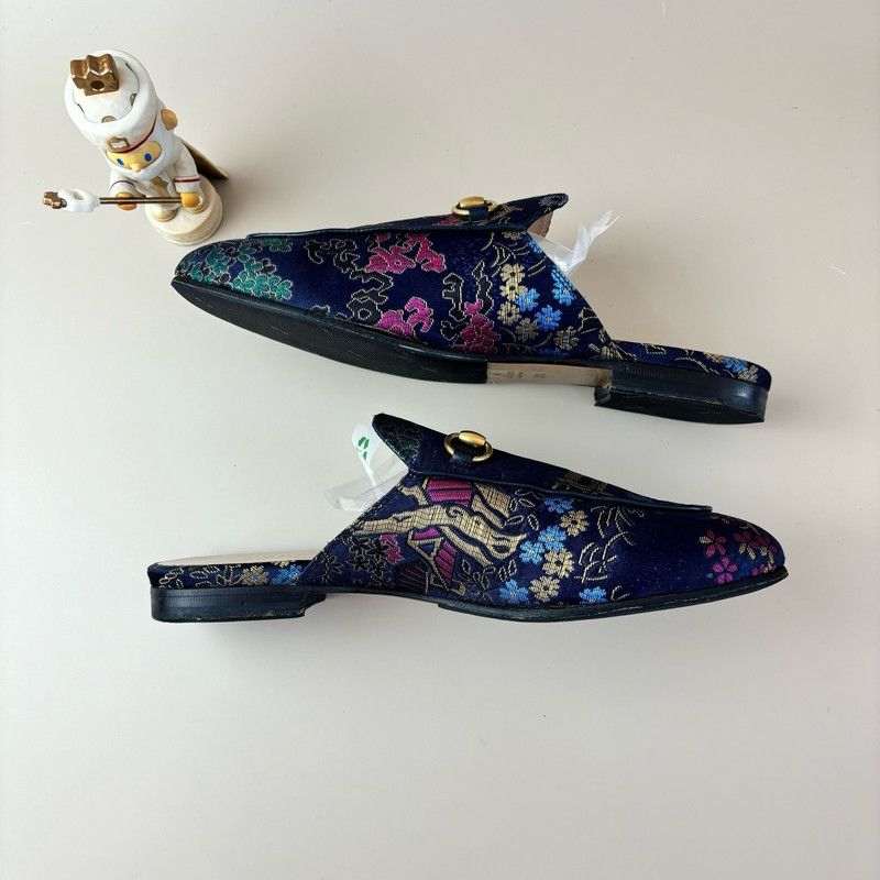 Gucci Gucci Floral Print Mules with Gold Accents Size US 7.5 / EU 40-41 - 6 Thumbnail