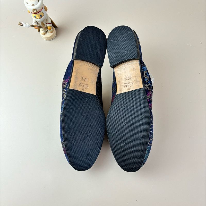Gucci Gucci Floral Print Mules with Gold Accents Size US 7.5 / EU 40-41 - 7 Thumbnail